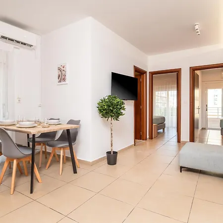 Beachfront Haven, 3 Min To - Gaia 2 * İstanköy